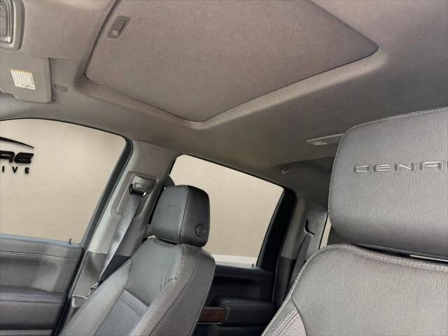 2023 GMC Sierra 2500HD 4WD Crew Cab Standard Bed Denali
