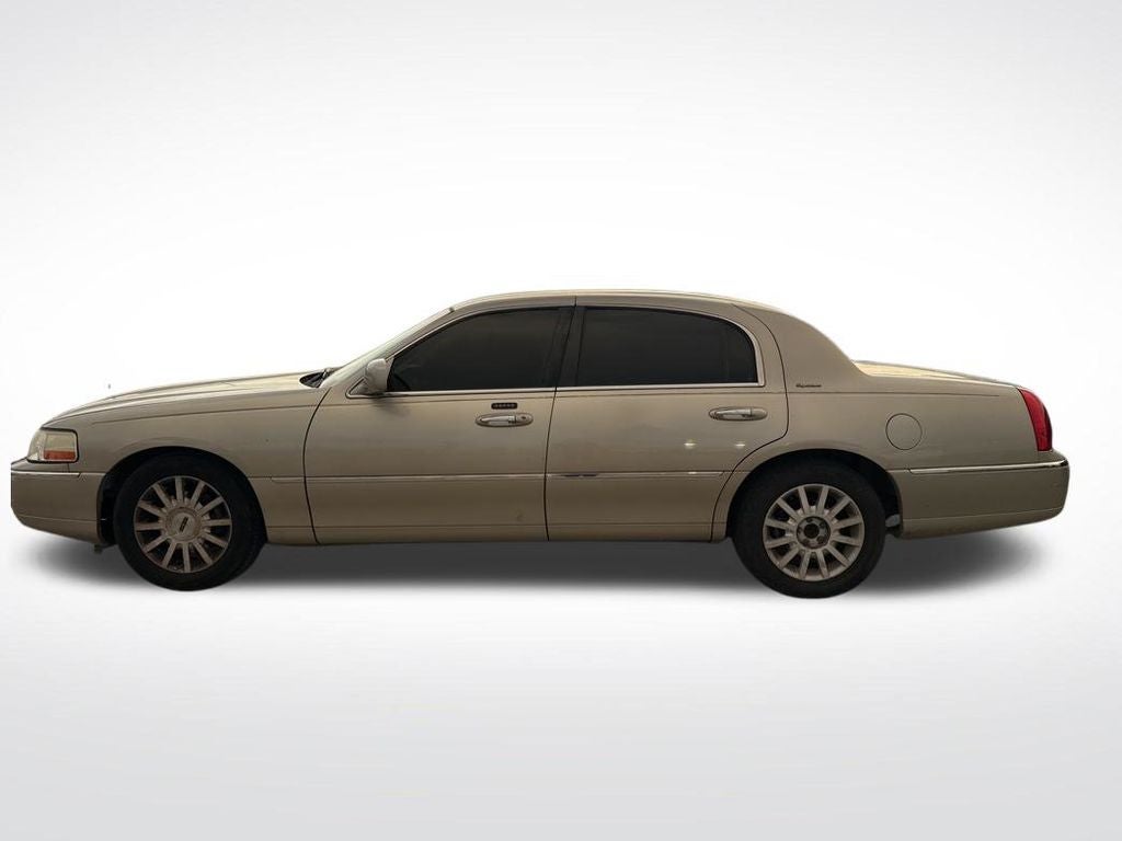 2006 Lincoln Town Car Signature