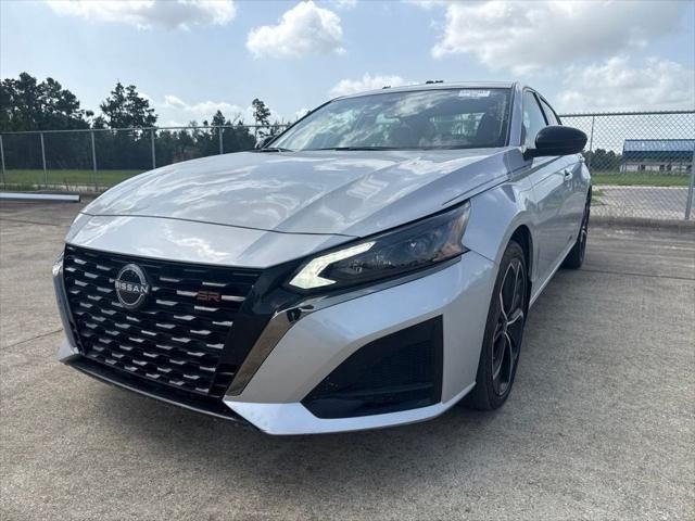 2025 Nissan Altima SR FWD