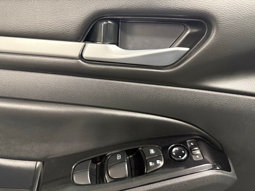 2025 Nissan Altima SR FWD