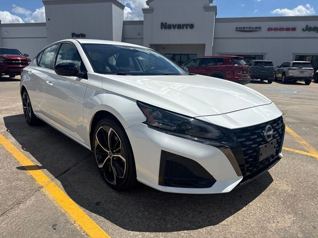 2025 Nissan Altima 2.5 SR