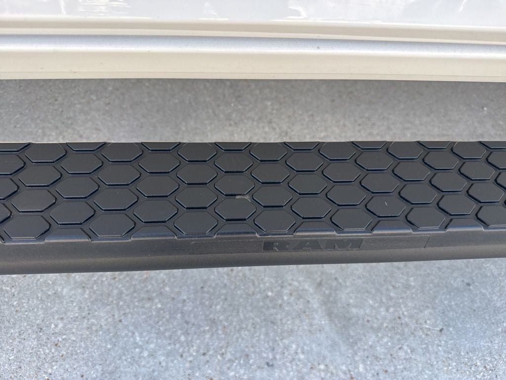 2025 RAM 3500 Tradesman Crew Cab 4x4 8' Box