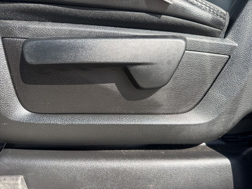 2025 RAM 3500 Tradesman Crew Cab 4x4 8' Box