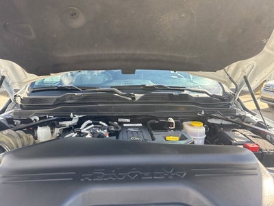 2025 RAM 3500 Tradesman Crew Cab 4x4 8' Box