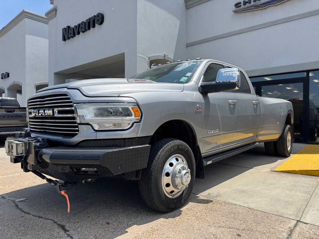 2024 RAM 3500 Laramie Crew Cab 4x4 8' Box