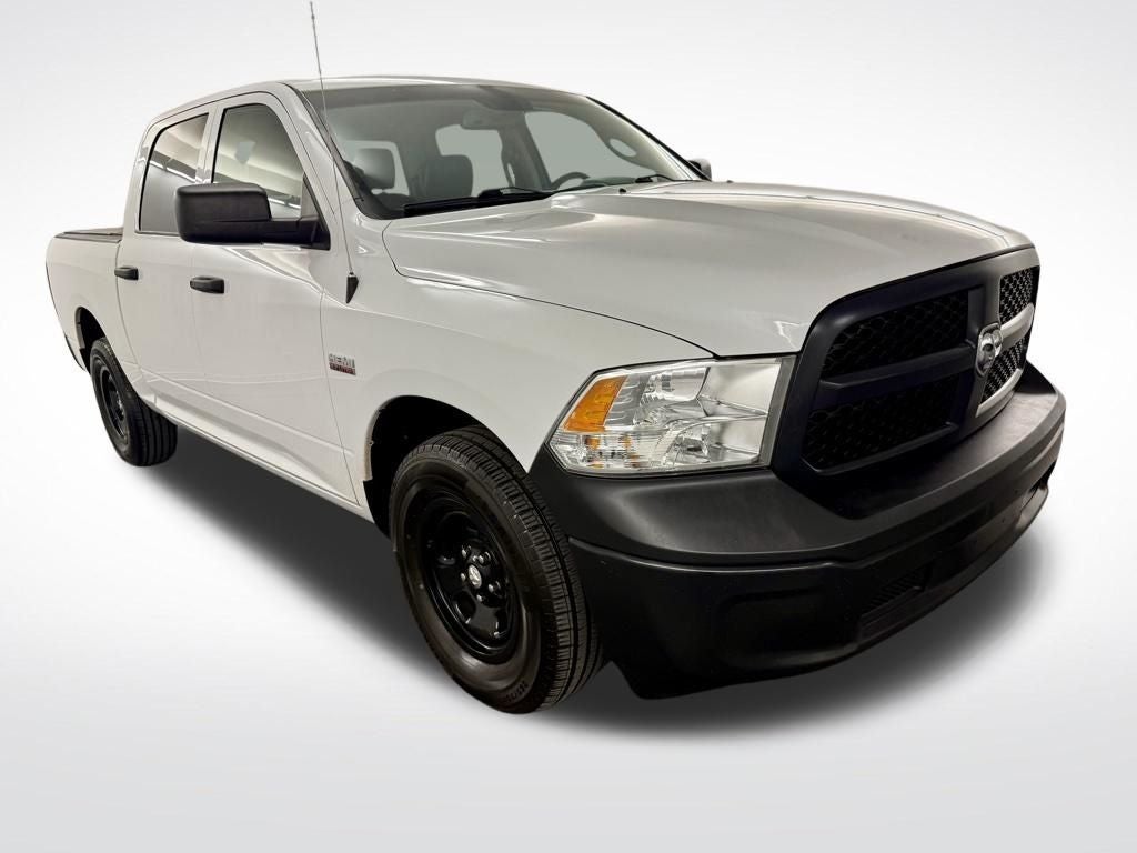 2020 RAM 1500 Classic Tradesman Crew Cab 4x2 5'7' Box