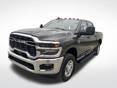 2025 RAM 2500 Tradesman Crew Cab 4x4 6'4' Box