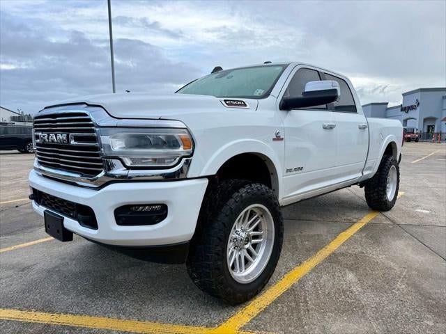2022 RAM 2500 Laramie Crew Cab 4x4 6'4' Box