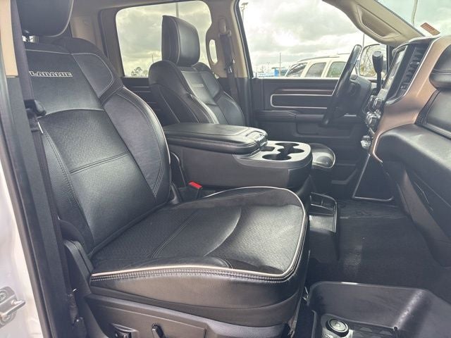 2022 RAM 2500 Laramie Crew Cab 4x4 6'4' Box