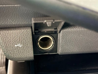 2023 Toyota Camry SE AWD