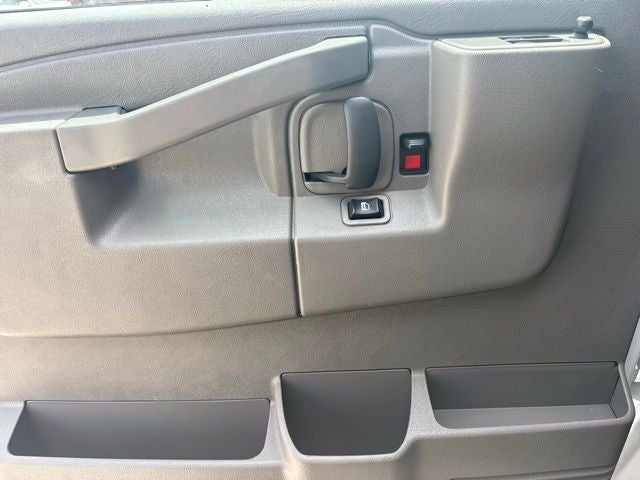 2023 Chevrolet Express 3500 LS Passenger