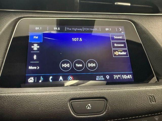 2019 Cadillac XT4 Premium Luxury