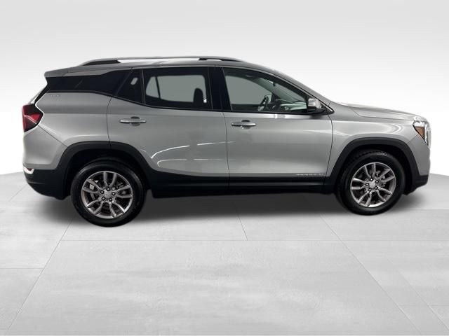 2024 GMC Terrain SLT — photo 8