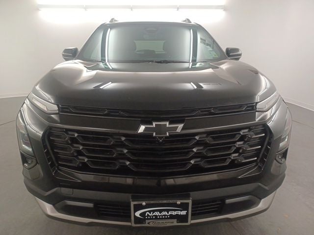 2025 Chevrolet Equinox LT — photo 2
