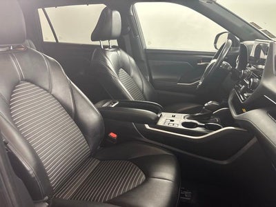 2023 Toyota Highlander XSE
