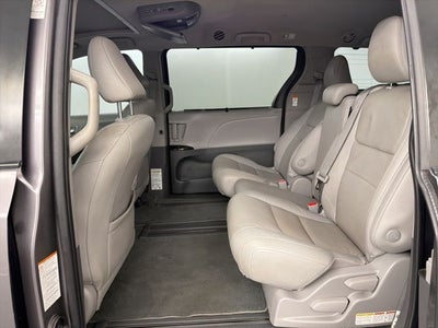 2020 Toyota Sienna XLE