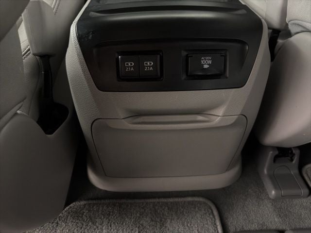 2020 Toyota Sienna XLE