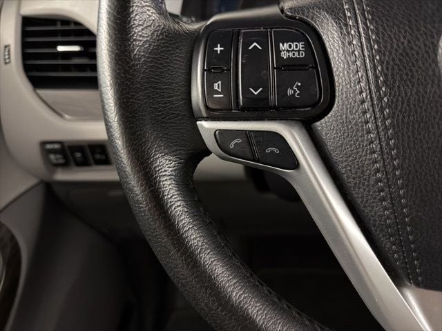 2020 Toyota Sienna XLE