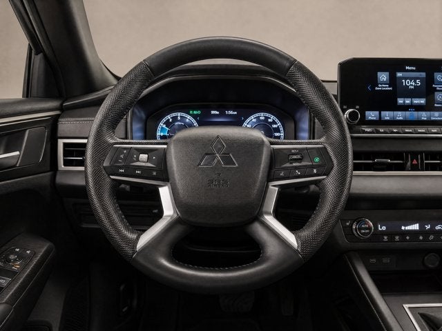 2023 Mitsubishi Outlander SE
