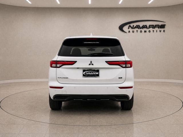 2023 Mitsubishi Outlander SE