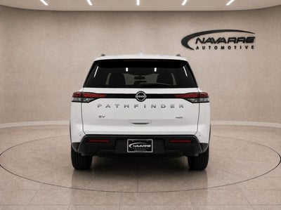 2025 Nissan Pathfinder SV