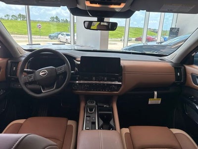 2026 Nissan Pathfinder Platinum