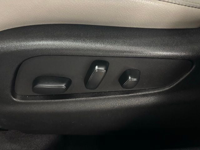 2023 Cadillac XT4 FWD Luxury