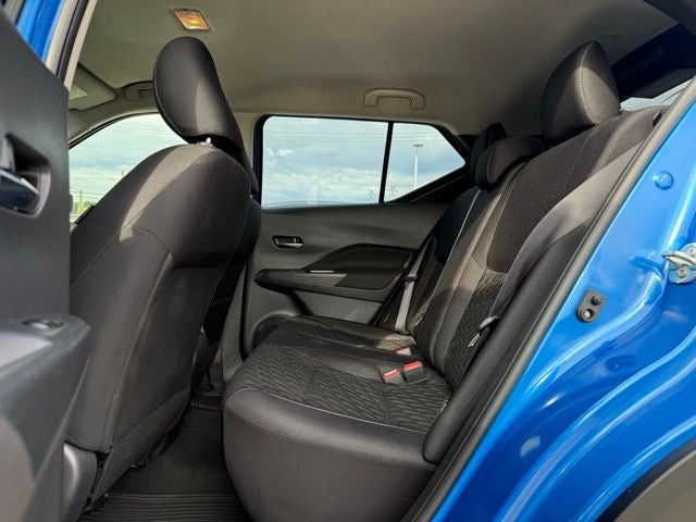 2022 Nissan Kicks SV