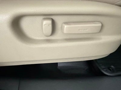 2019 Honda Pilot 2WD EX-L with Navigation and Rear Entertainment System