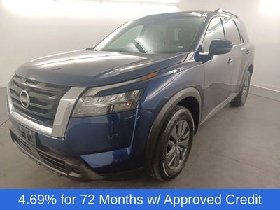 2024 Nissan Pathfinder SV