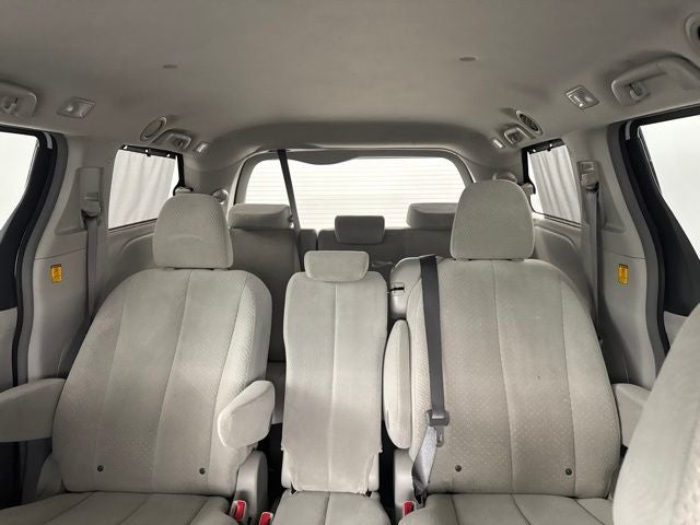 2013 Toyota Sienna LE