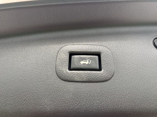 2017 Nissan Armada SL