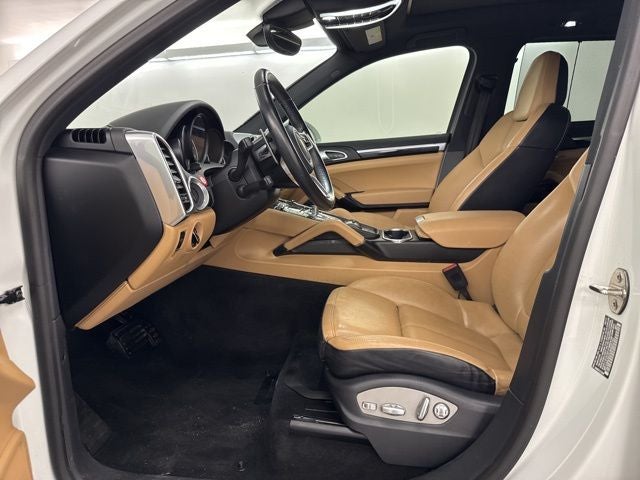 2018 Porsche Cayenne Platinum Edition